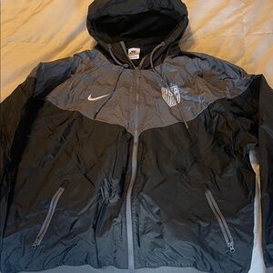 Nike Men's Black and Gray Windbreaker